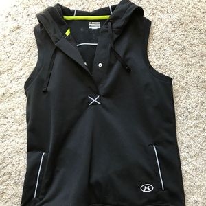 Hooded sleeveless black under armour  golf pullover